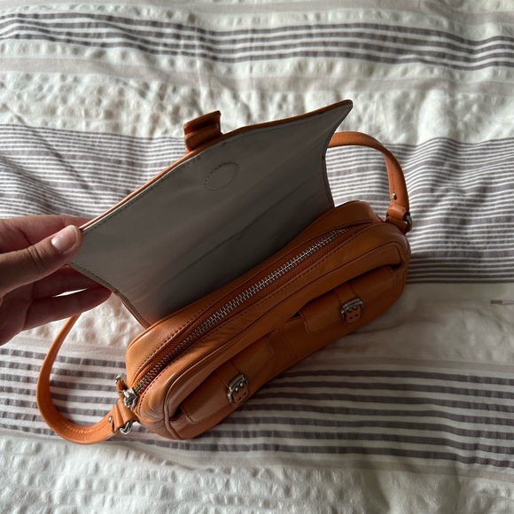 cole haan vintage orange triple buckle shoulder bag 🍊 - Picture 4 of 5